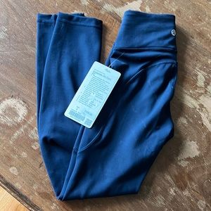 Lululemon Invigorate HR Tight 25” size 0.    NWT, Navy Blue